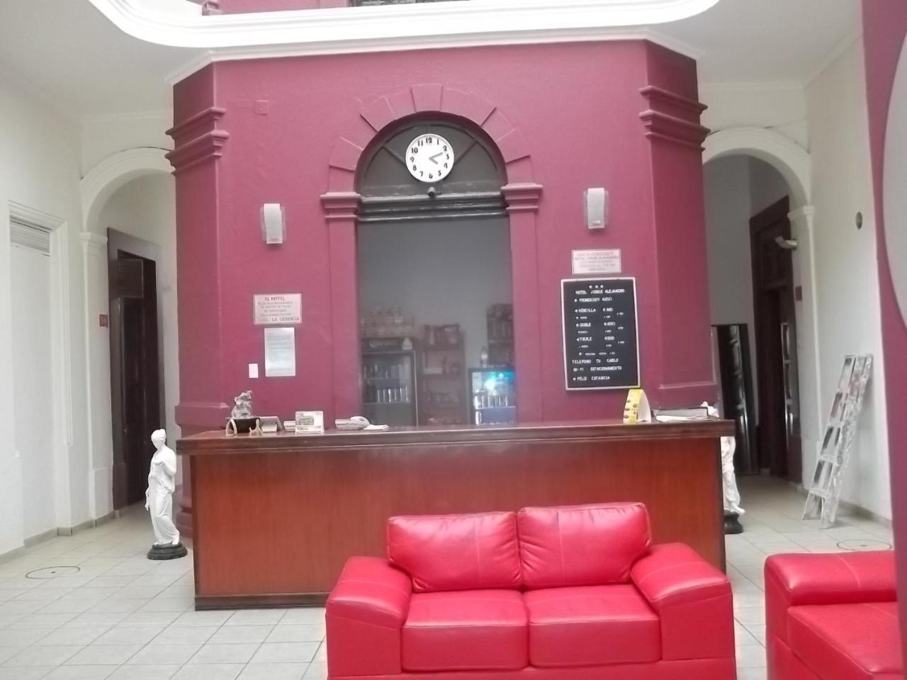 Hotel Jorge Alejandro グアダラハラ エクステリア 写真